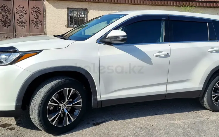 Toyota Highlander 2019 года за 16 250 000 тг. в Шымкент