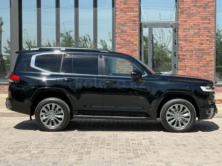 Toyota Land Cruiser 2025 года за 69 000 000 тг. в Шымкент – фото 2