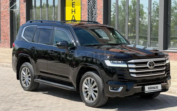 Toyota Land Cruiser 2025 года за 69 000 000 тг. в Шымкент