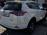 Toyota RAV4 2017 года за 10 500 000 тг. в Аксай – фото 4