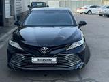 Toyota Camry 2019 года за 14 000 000 тг. в Алматы – фото 2
