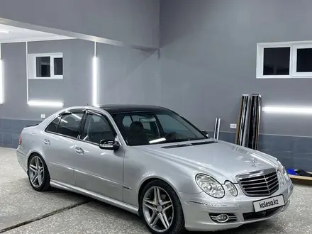 Mercedes-Benz E 320 2002 года за 6 000 000 тг. в Шымкент – фото 4