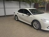 Toyota Camry 2020 года за 11 500 000 тг. в Актобе