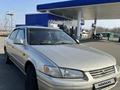 Toyota Camry 1998 годаfor3 100 000 тг. в Шымкент – фото 5