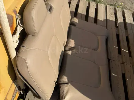 Сиденья Кожа на Ford Explorer 3 за 250 000 тг. в Алматы – фото 13