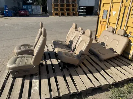 Сиденья Кожа на Ford Explorer 3 за 250 000 тг. в Алматы – фото 17