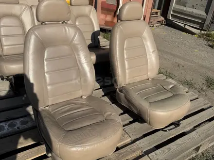 Сиденья Кожа на Ford Explorer 3 за 250 000 тг. в Алматы – фото 22