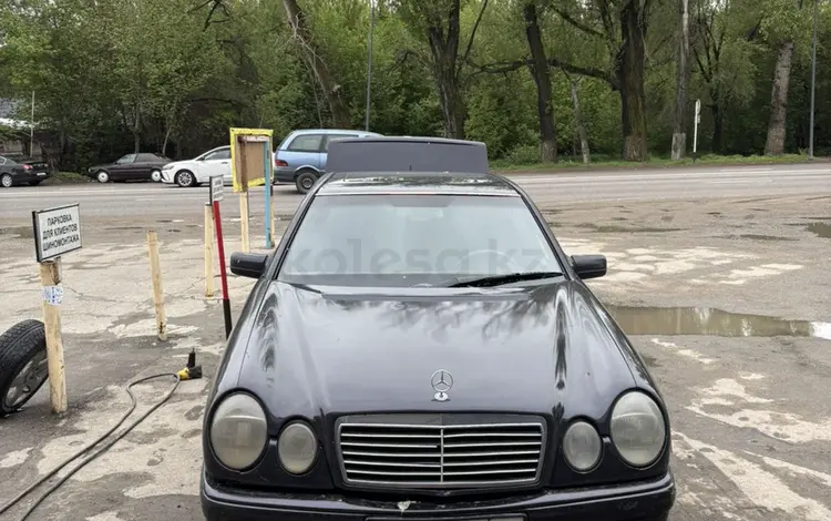 Mercedes-Benz E 320 1996 года за 1 700 000 тг. в Алматы
