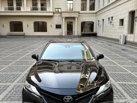 Toyota Camry 2019 года за 10 500 000 тг. в Алматы – фото 4
