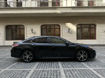 Toyota Camry 2019 года за 10 500 000 тг. в Алматы – фото 11
