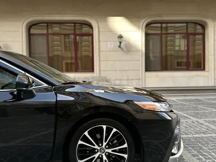 Toyota Camry 2019 года за 10 500 000 тг. в Алматы – фото 16