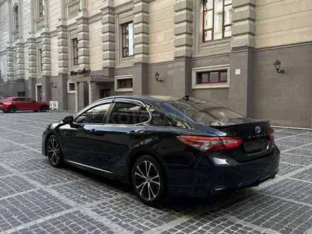Toyota Camry 2019 года за 10 500 000 тг. в Алматы – фото 21