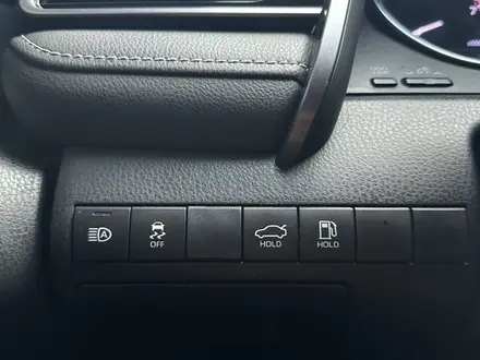 Toyota Camry 2019 года за 10 500 000 тг. в Алматы – фото 32