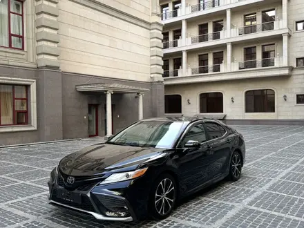 Toyota Camry 2019 года за 10 500 000 тг. в Алматы – фото 3