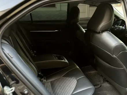 Toyota Camry 2019 года за 10 500 000 тг. в Алматы – фото 41