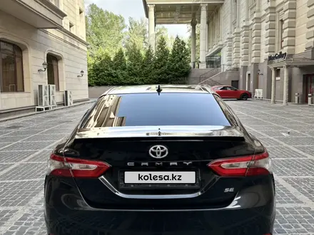 Toyota Camry 2019 года за 10 500 000 тг. в Алматы – фото 7