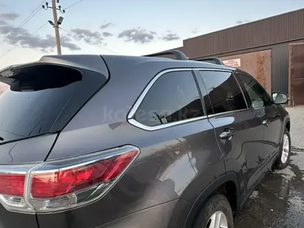 Toyota Highlander 2014 года за 11 000 000 тг. в Атырау – фото 3