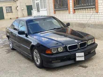 BMW 740 1996 года за 2 100 000 тг. в Актобе – фото 3