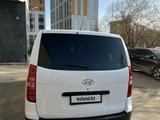Hyundai H-1 2016 годаүшін11 000 000 тг. в Астана – фото 3