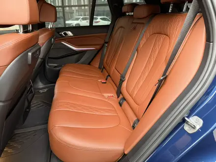 BMW X5 2021 года за 44 000 000 тг. в Астана – фото 30