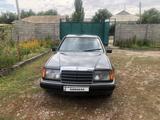 Mercedes-Benz E 200 1989 года за 830 000 тг. в Шымкент