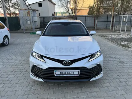 Toyota Camry 2023 года за 18 800 000 тг. в Атырау – фото 5