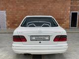 Mercedes-Benz E 55 AMG 2001 года за 11 000 000 тг. в Атырау – фото 5