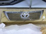 Решетка радиатора Toyota Camry 50 за 120 000 тг. в Астана