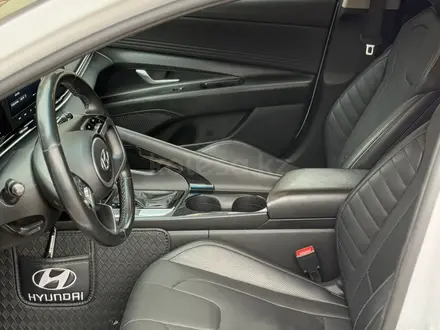 Hyundai Elantra 2021 года за 8 800 000 тг. в Алматы – фото 18