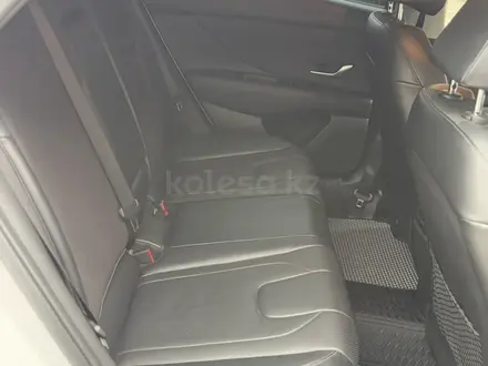 Hyundai Elantra 2021 года за 8 800 000 тг. в Алматы – фото 20