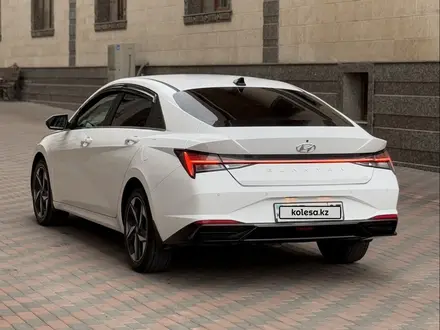 Hyundai Elantra 2021 года за 8 800 000 тг. в Алматы – фото 5