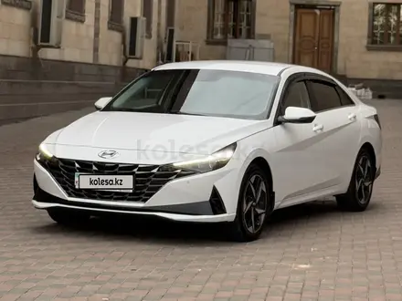 Hyundai Elantra 2021 года за 8 800 000 тг. в Алматы – фото 9