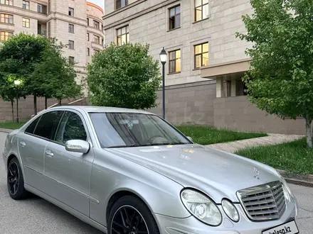 Mercedes-Benz E 320 2004 года за 5 000 000 тг. в Алматы