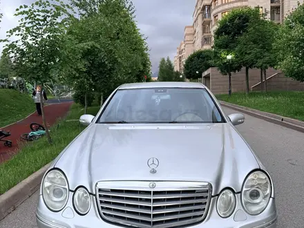 Mercedes-Benz E 320 2004 года за 5 000 000 тг. в Алматы – фото 4