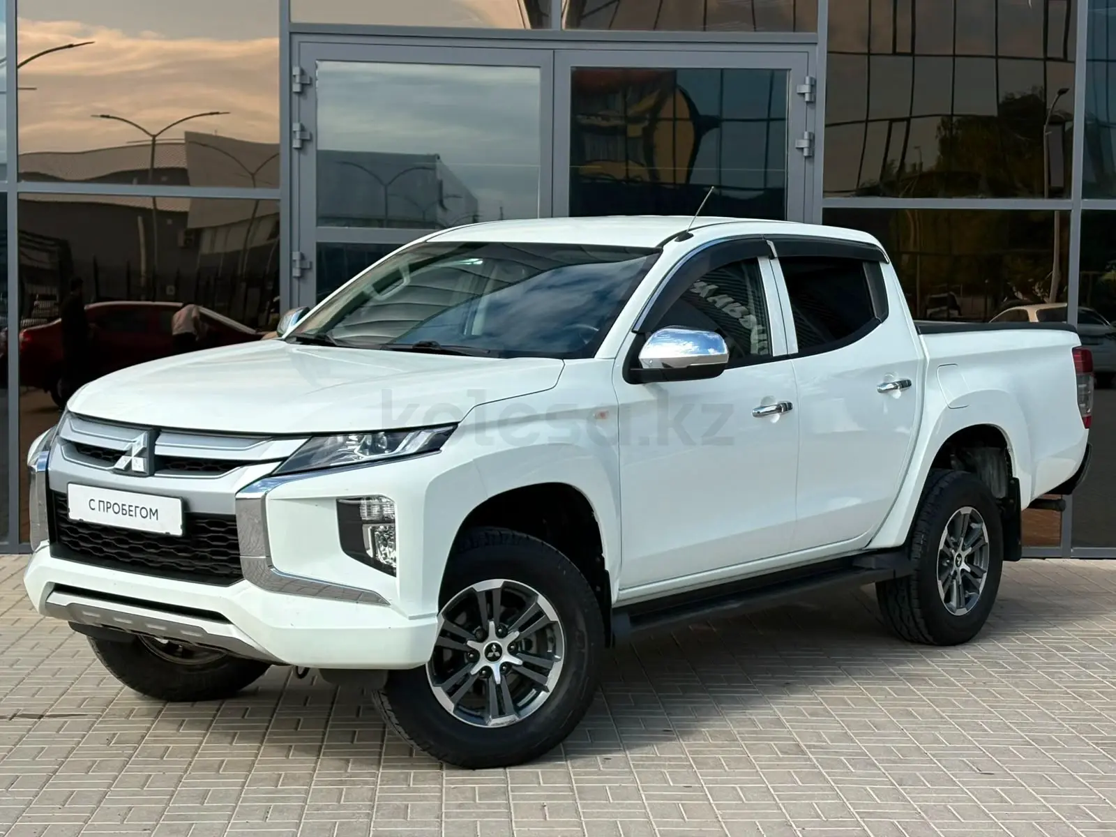 Mitsubishi L200, 2023