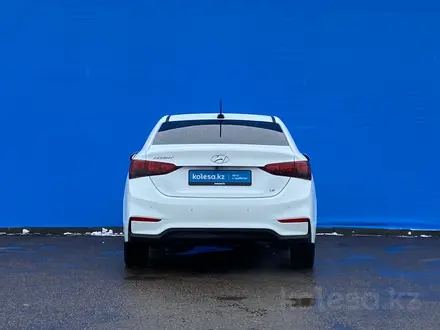 Hyundai Accent 2019 года за 6 780 000 тг. в Алматы – фото 4