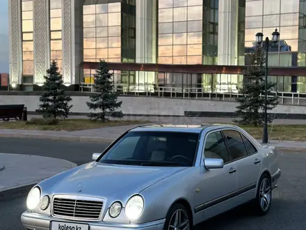 Mercedes-Benz E 320 1998 года за 3 400 000 тг. в Талдыкорган – фото 7