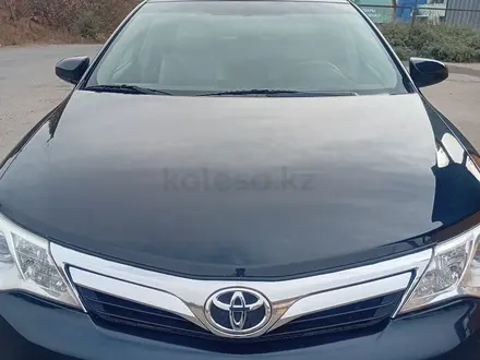 Toyota Camry 2013 года за 8 500 000 тг. в Астана – фото 2