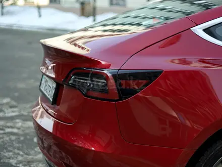 Tesla Model 3 2020 года за 17 270 000 тг. в Алматы – фото 14