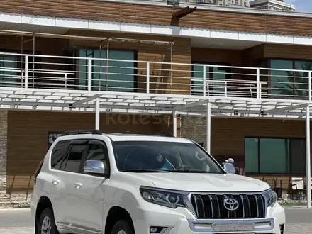 Toyota Land Cruiser Prado 2021 года за 26 400 000 тг. в Актау