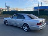 Mercedes-Benz E 320 1997 года за 2 200 000 тг. в Астана – фото 3