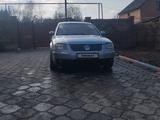 Volkswagen Passat 2001 годаүшін2 500 000 тг. в Алматы