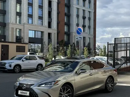 Lexus ES 250 2022 года за 25 500 000 тг. в Астана – фото 4