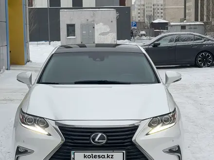 Lexus ES 250 2017 года за 15 000 000 тг. в Астана