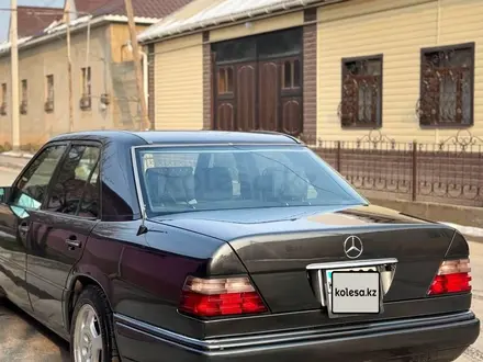 Mercedes-Benz E 280 1995 года за 4 200 000 тг. в Шымкент – фото 4