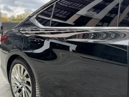 Lexus ES 250 2022 года за 20 300 000 тг. в Алматы – фото 2
