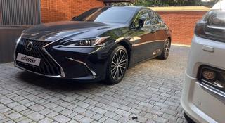 Lexus ES 250 2022 года за 20 900 000 тг. в Алматы