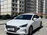 Hyundai Elantra 2019 года за 7 600 000 тг. в Атырау