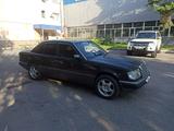 Mercedes-Benz E 220 1993 года за 2 400 000 тг. в Алматы – фото 3