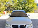 Volkswagen Passat 1997 годаүшін1 400 000 тг. в Усть-Каменогорск